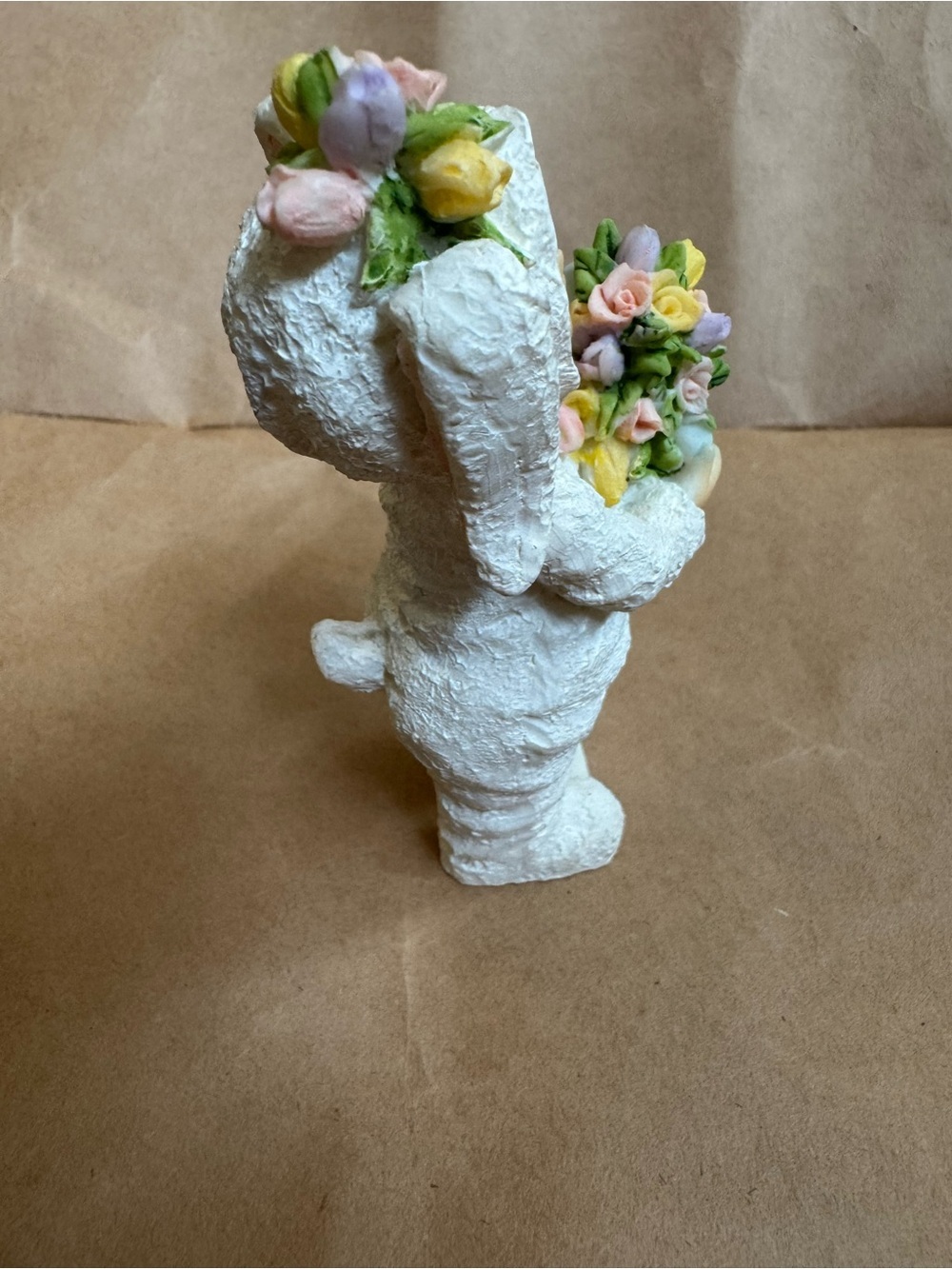 K’s  Vintage Collection White Bunny Figurine Holding Pastel Watering Can - - Picture 2 of 4